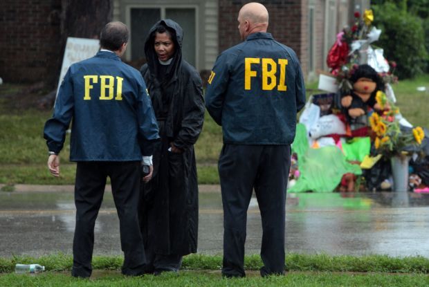 FBI on scene at Canfield Green apartment complex